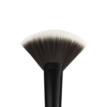 FAN BRUSH #8