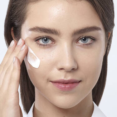 Renergie Life Multi-Action Rich Cream With SPF 15